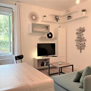 Appartement Charmant Studio Au Centre De La Vannes